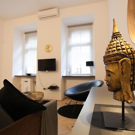 Real Delux Apartment Next To Gozsdu & Synagogue Будапеща Екстериор снимка