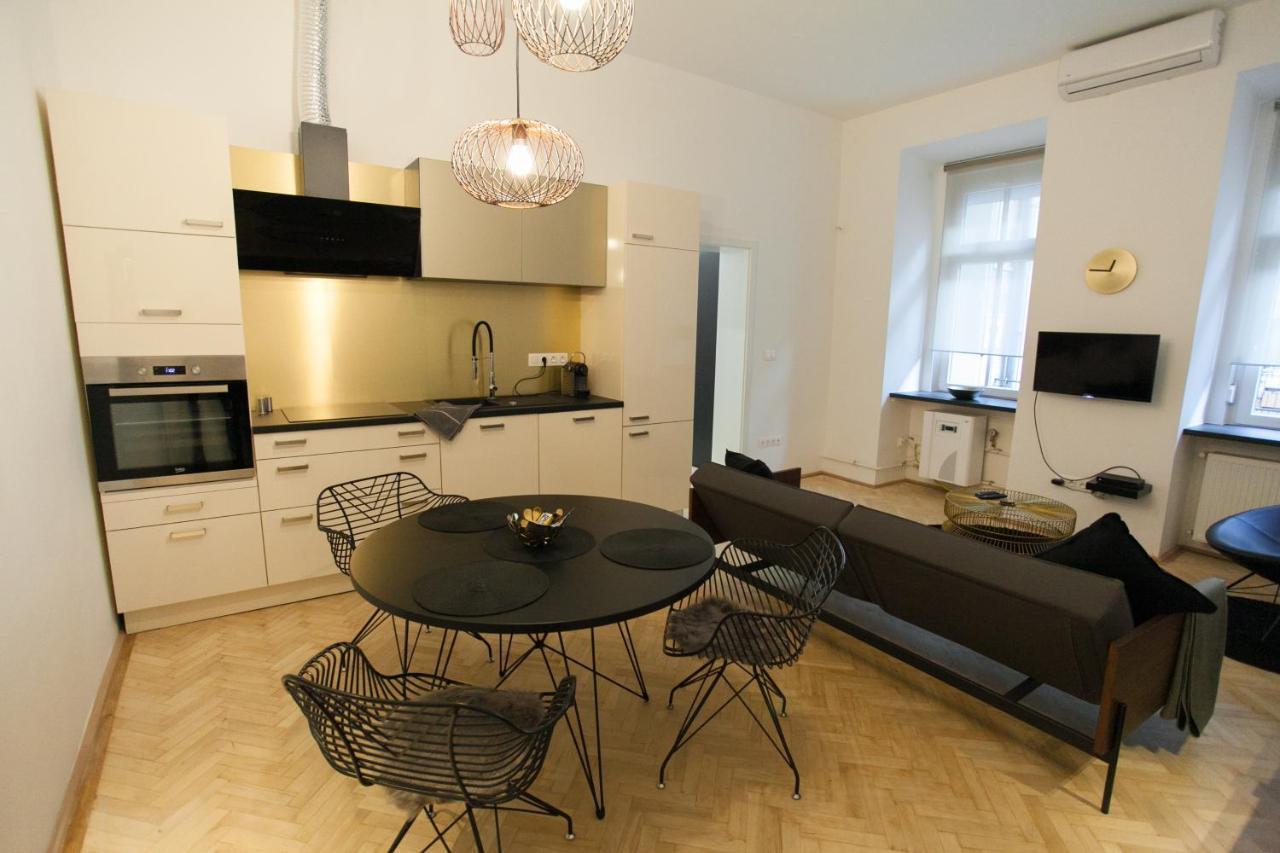 Real Delux Apartment Next To Gozsdu & Synagogue Будапеща Екстериор снимка